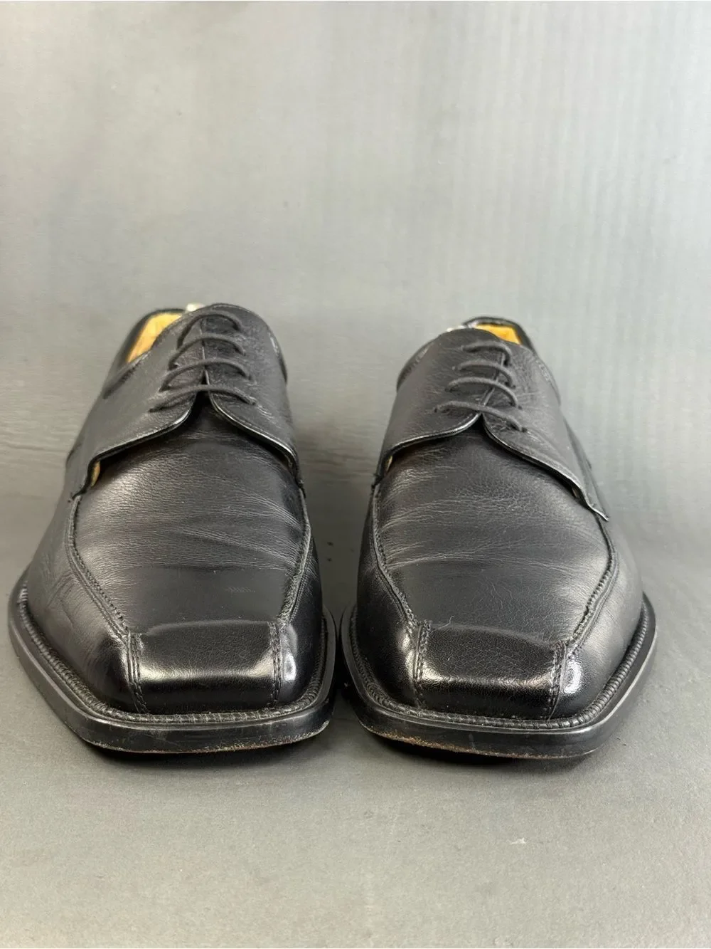 Mezlan gently used